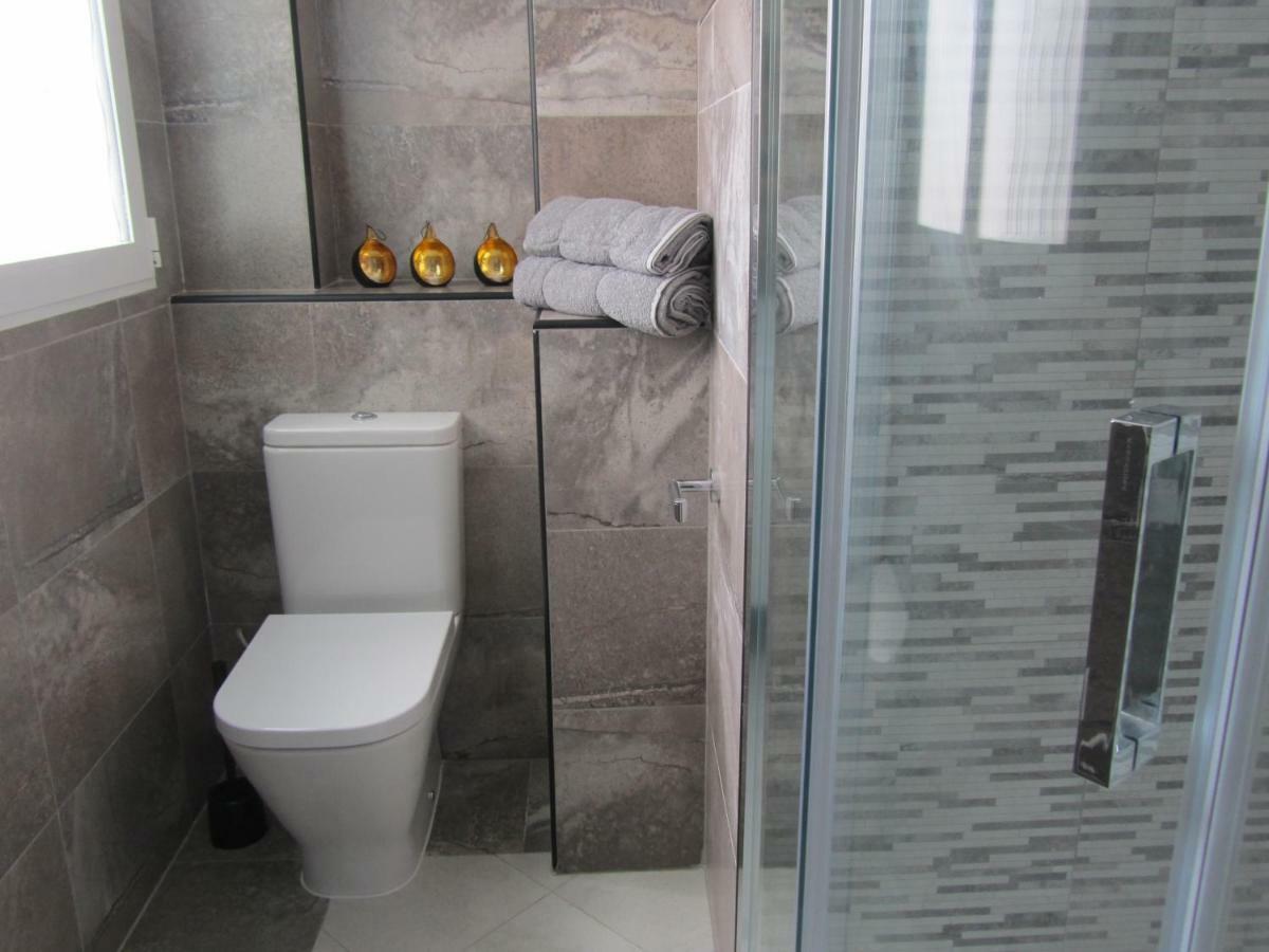 דניה Lovely Apartment Old Town מראה חיצוני תמונה