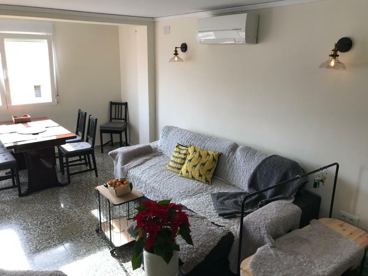 דניה Lovely Apartment Old Town מראה חיצוני תמונה